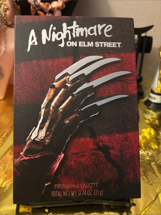 A Nightmare On Elm Street Other - A Nightmare on Elm Street Eyeshadow Palette 🆕